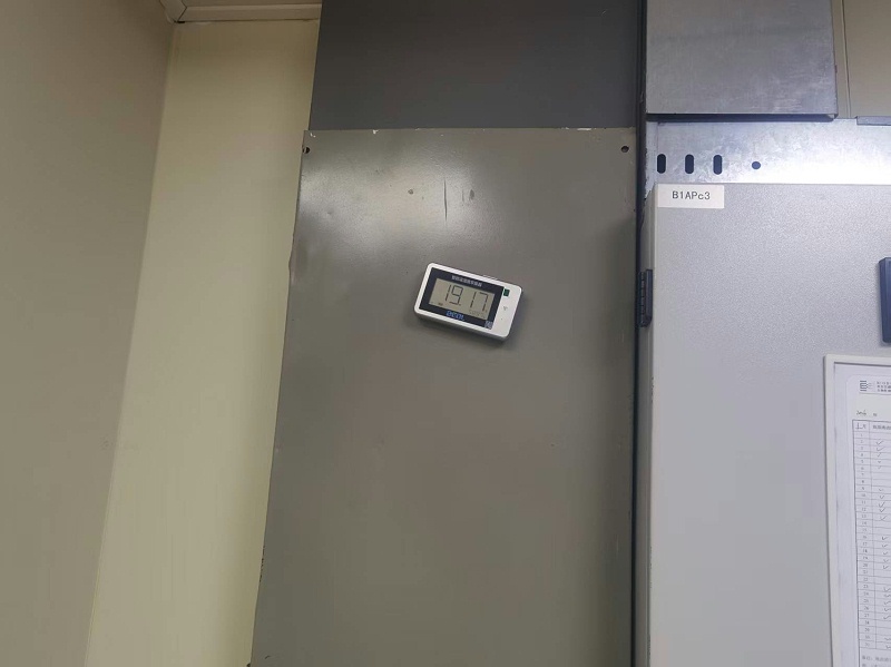 5b77303392b728e83c238a574d76377