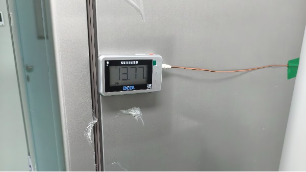 溫濕度監(jiān)控設(shè)備是監(jiān)控?cái)z像頭無(wú)法替代的有什么呢?是能夠?qū)囟炔▌?dòng)的即時(shí)響應(yīng)嗎?25.12.18