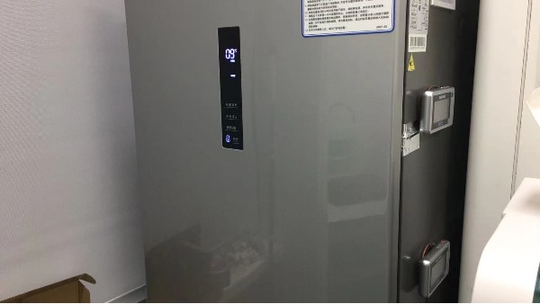 你所擔(dān)心的實(shí)驗(yàn)室樣本溫度異常變化等問(wèn)題是如何完成統(tǒng)一監(jiān)測(cè)的呢？24.7.8